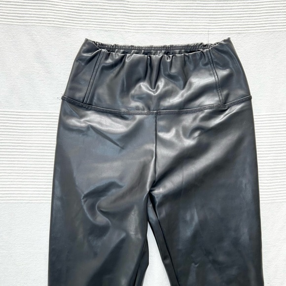 Design Lab High Waist Faux Leather Leggings - Picture 6 of 14